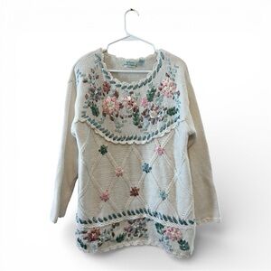 Vintage 80’s/90’s Colleen’s Collectibles Cream Floral Embroidered Sweater M